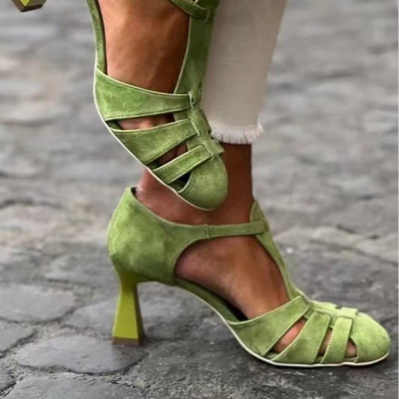 รองเท้าส้นเตี้ยแบบ T-Strap สีเ - Summer Clothing For Petite Women บทวิจารณ์และราคา