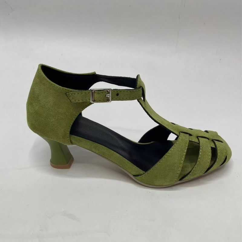 รองเท้าส้นเตี้ยแบบ T-Strap สีเ - Summer Clothing For Petite Women บทวิจารณ์และราคา